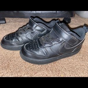 Toddler Nike Shoes size (10 Us)